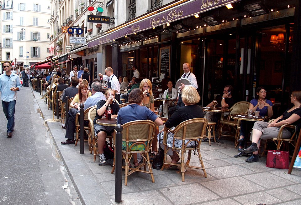 Entertainment, France