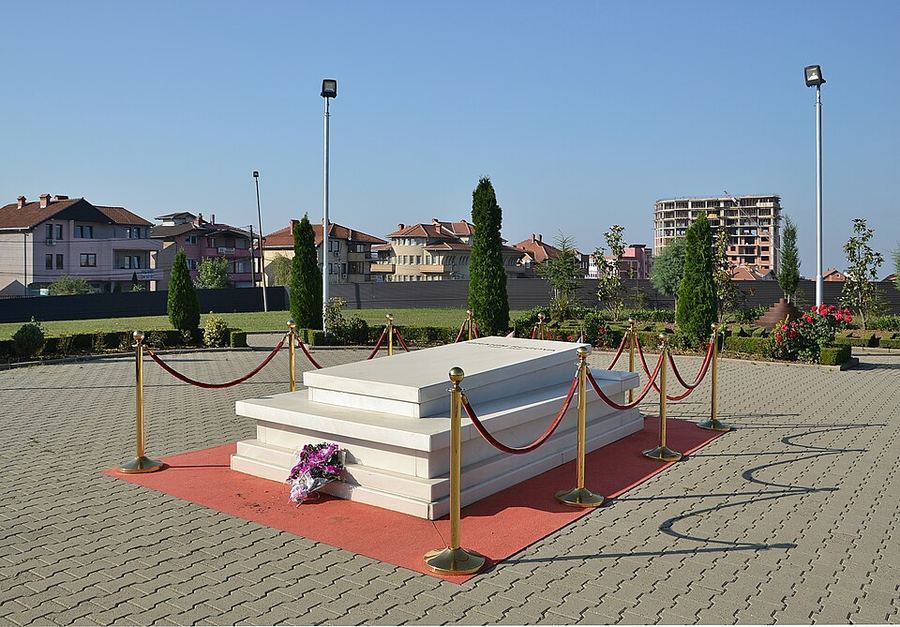 Notable People, Kosovo