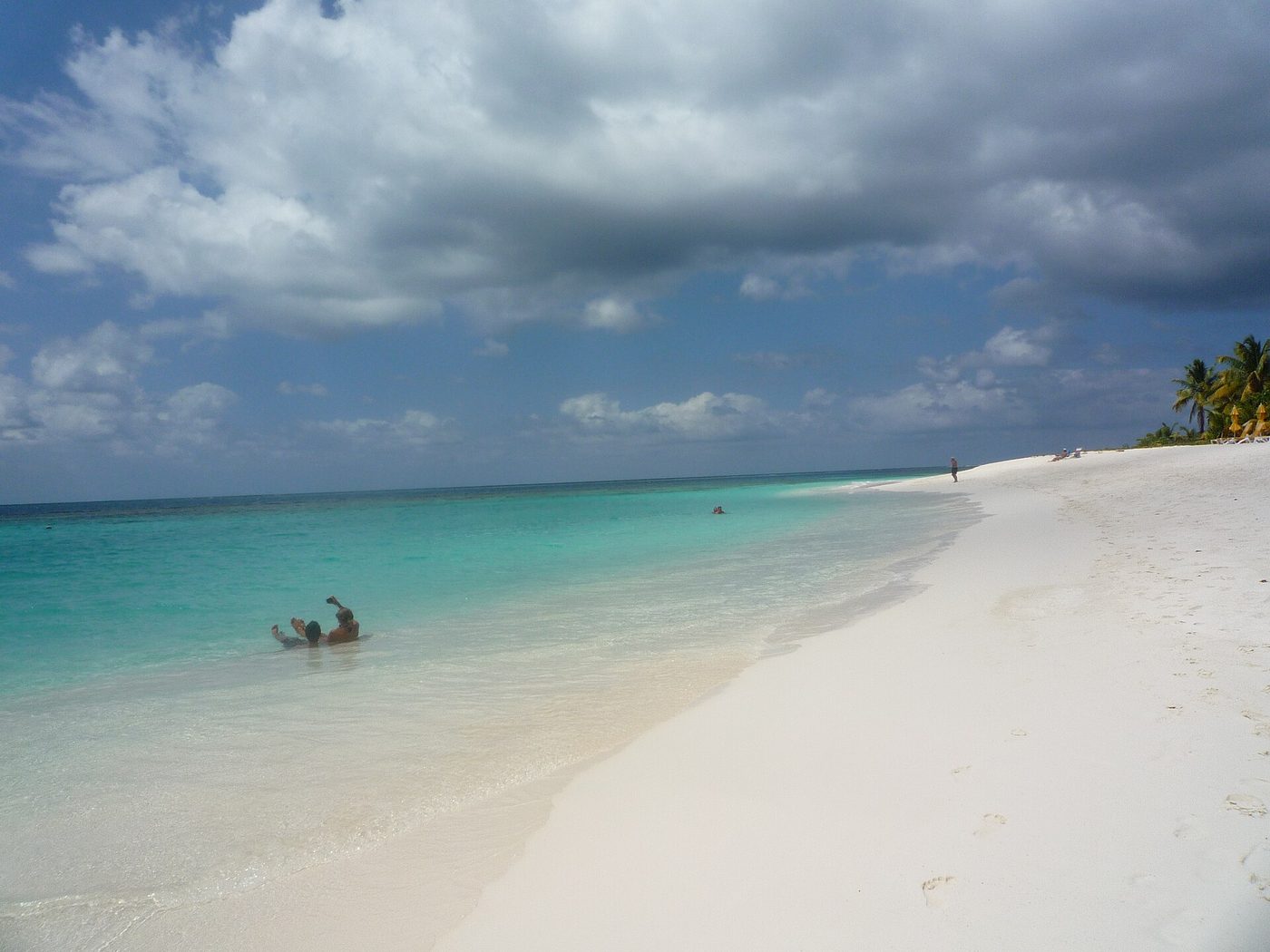 Anguilla Shoal Bay is the BEST beach in the Caribbean. - panoramio, Anguilla