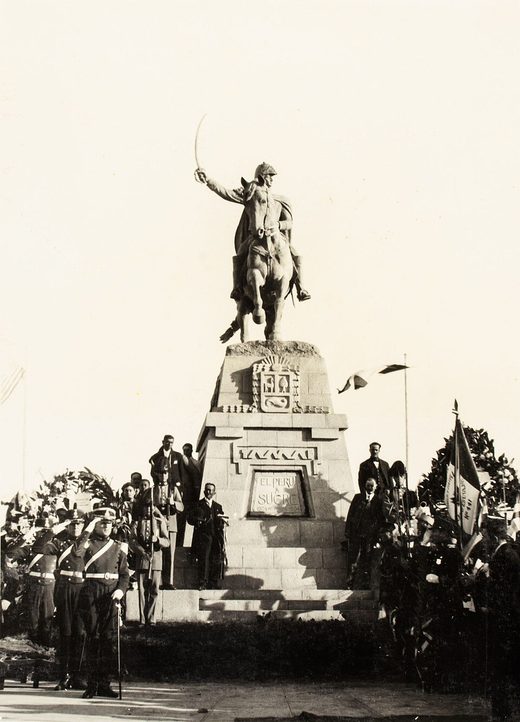 Monumento en homenaje al Mariscal Antonio José de Sucre, Bolivia