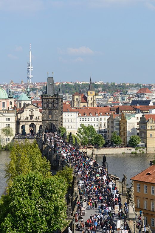 Praha Charles Bridge from Malá Strana Bridge Tower 20170430 04, Czechia