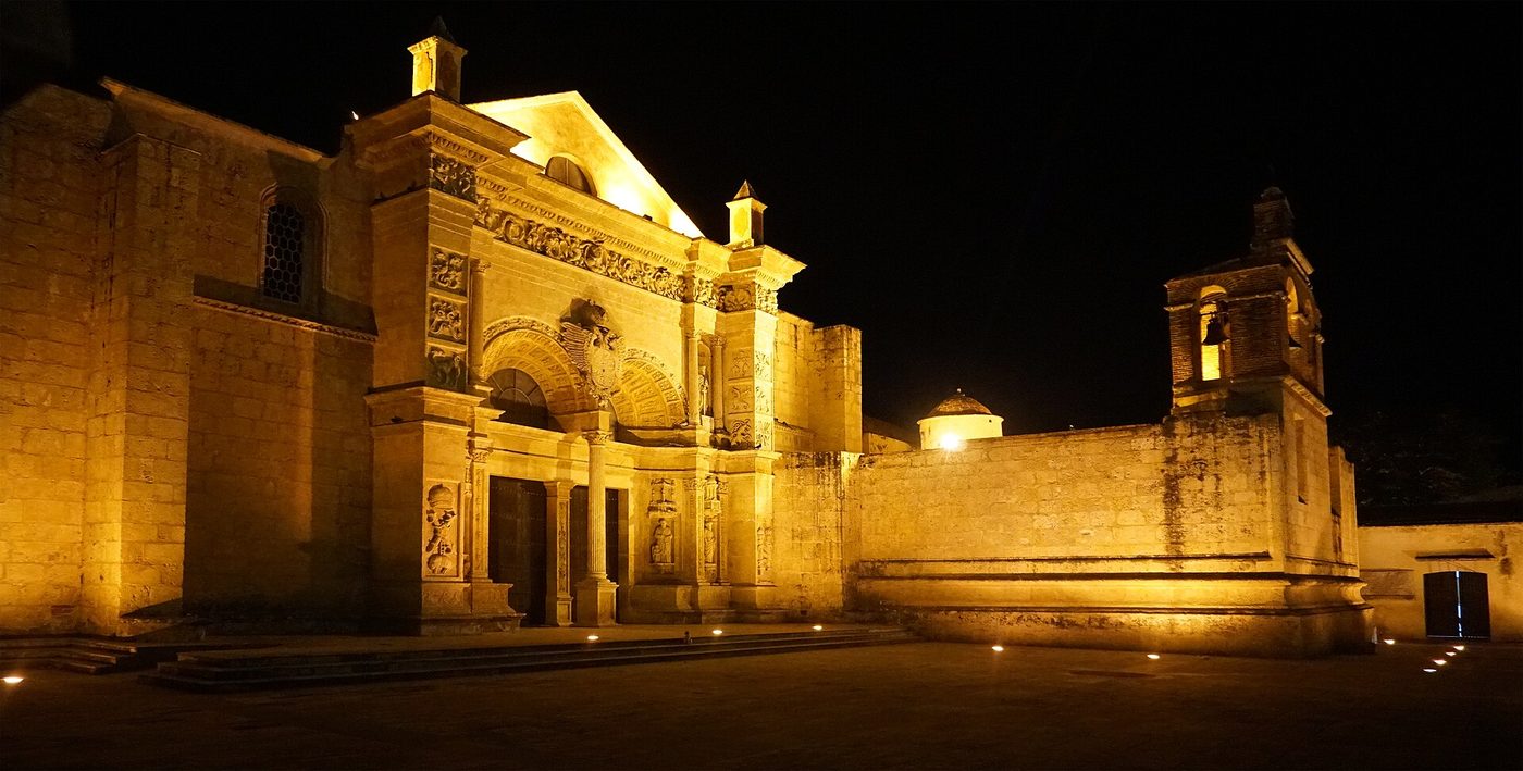 Catedral Primada de America panorama noche CCSD 03 2019 4863, Dominican Rep.