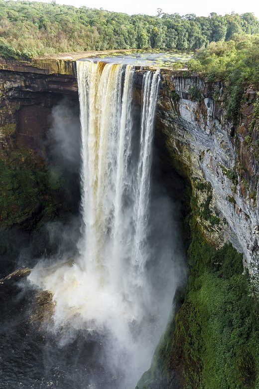 Kaieteur Falls, Guyana (23662971025), Guyana