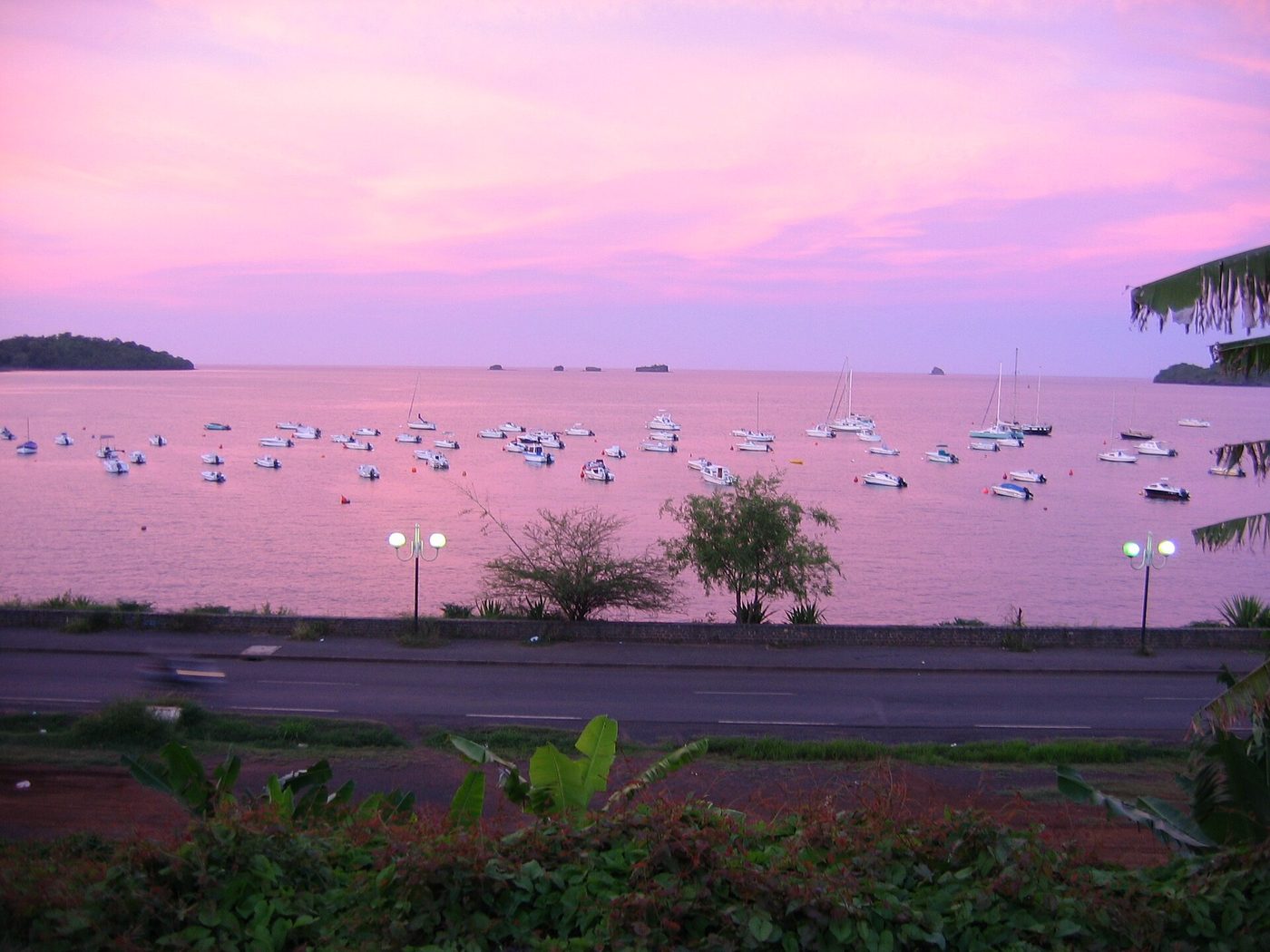 2004 12 12 18-24-04 rose sea in mamoudzou mayotte island, Mayotte