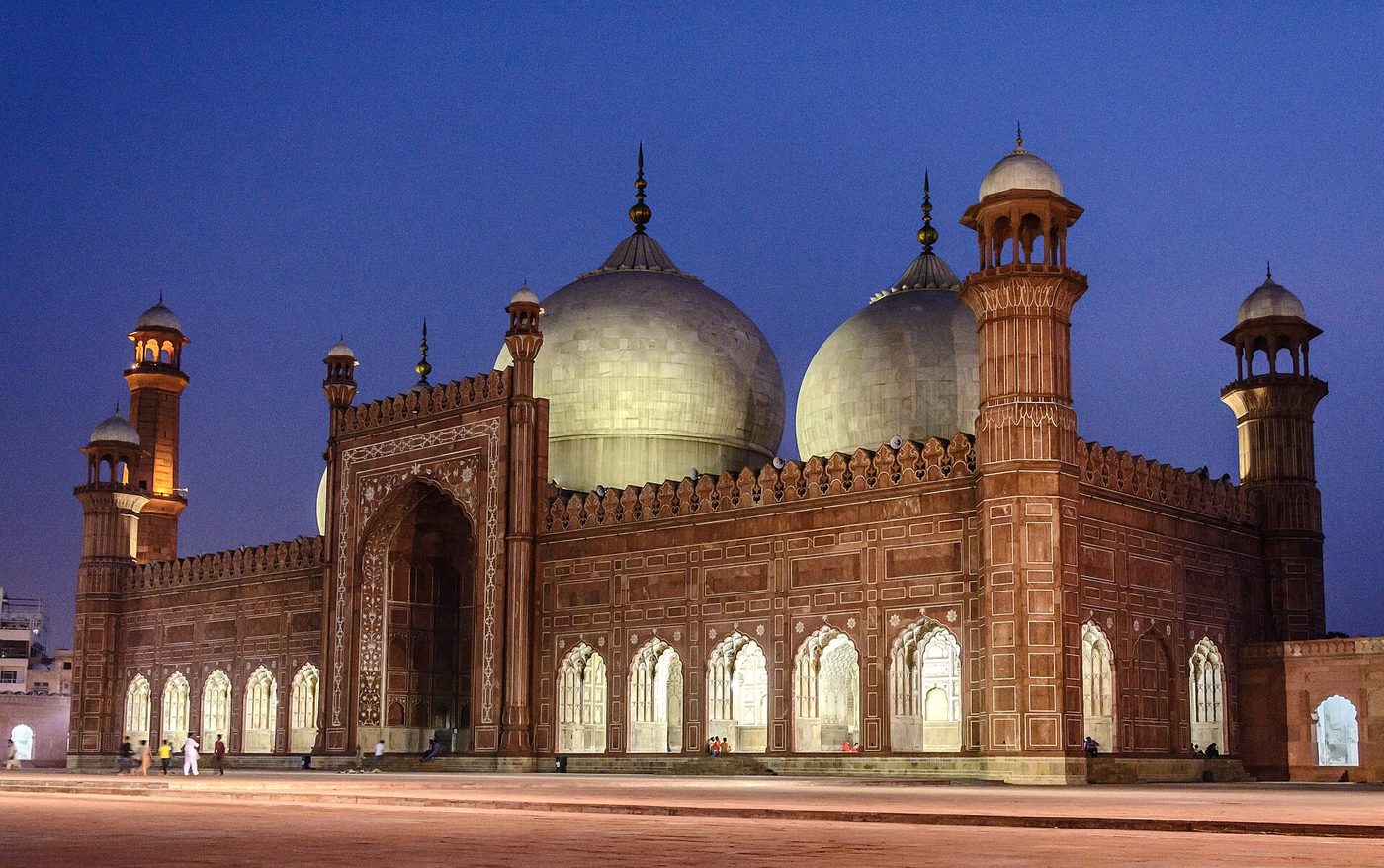 Night View of Badshahi Mosque (King’s Mosque), Pakistan