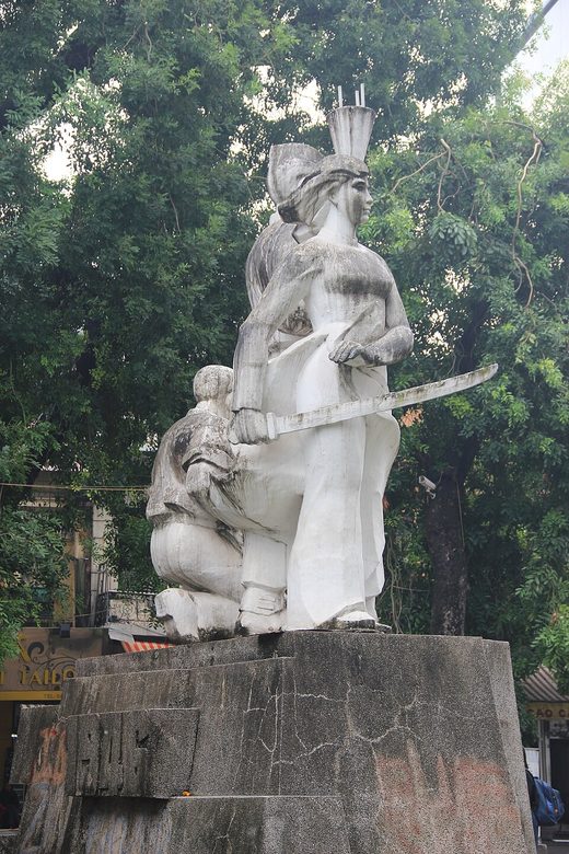 Hanoi Martyr's Monument Near Hoan Kiem Lake (9753160731), Vietnam